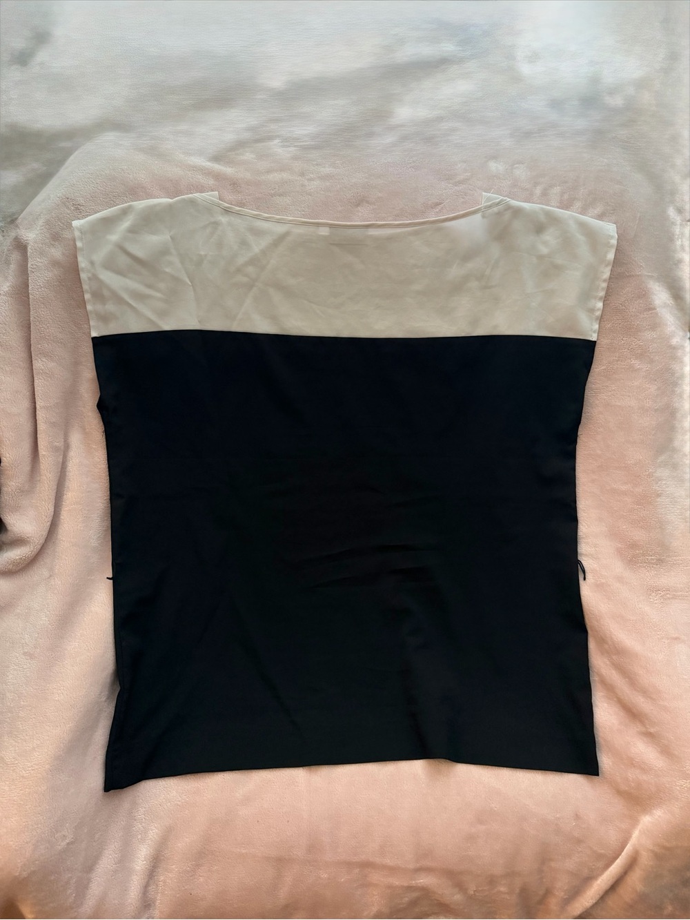 New York & Company Black and Cream Colorblock Cap-Sleeve Blouse - Picture 3 of 3